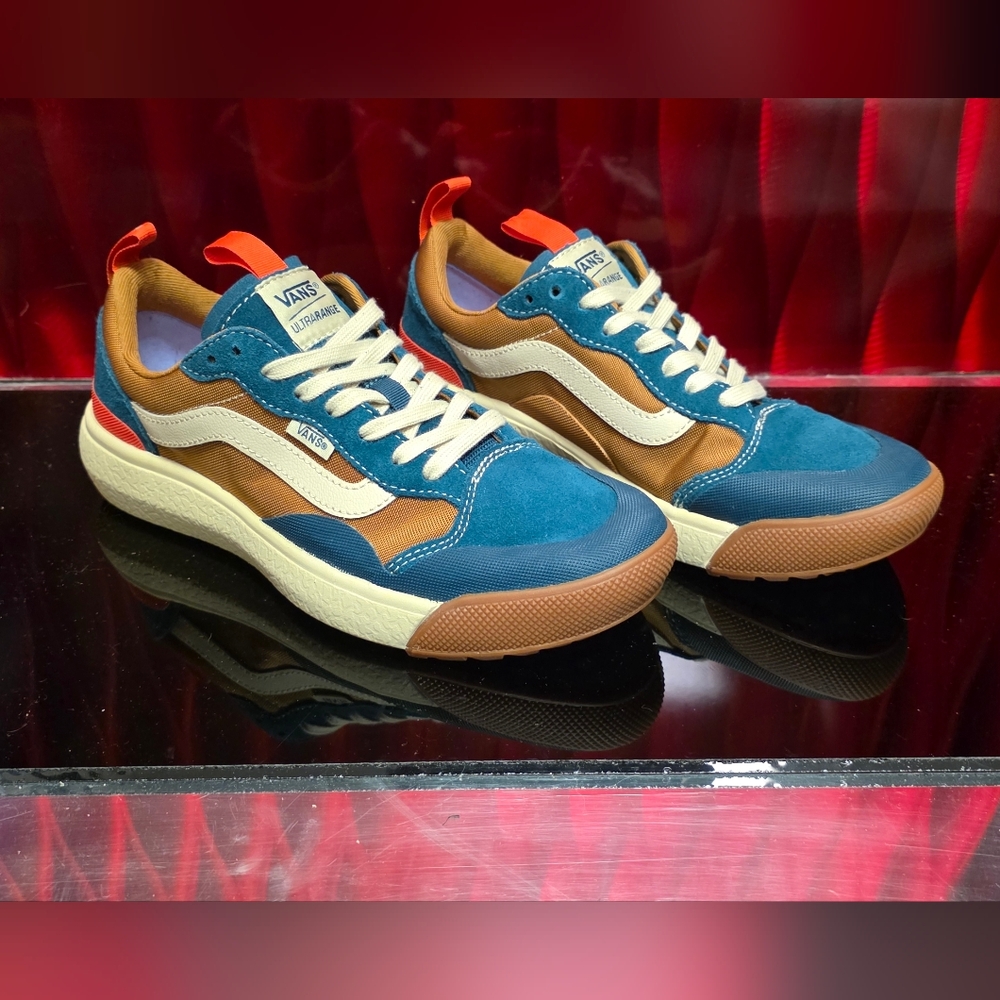 Vans Ultrarange Exo SE – Dark Green / Multi – Size 7 Men / 8.5 Women